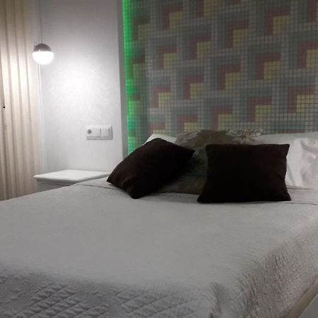Appartamento Ciudad De La Paz Madrid Esterno foto